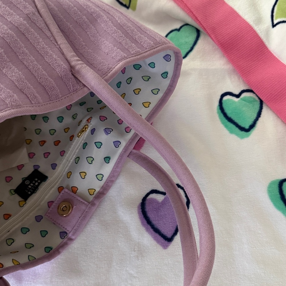 Roller Rabbit x Target Beach Tote & Towel purple and hearts matching set - Picture 3 of 12